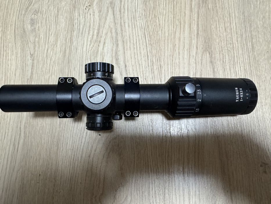 Загонний приціл VectorOptics Taurus 1-6x24