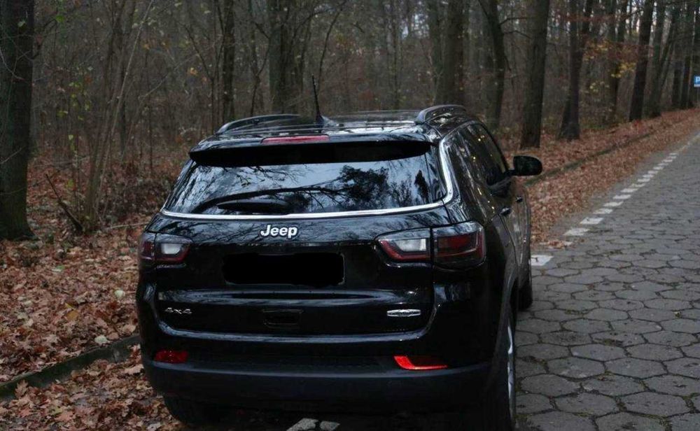 Продам jeep cherokee 2023