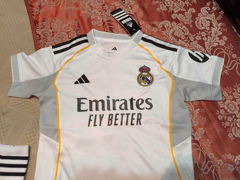 Camisola Criança Mbappe Equipamento Real Madrid | NOVO