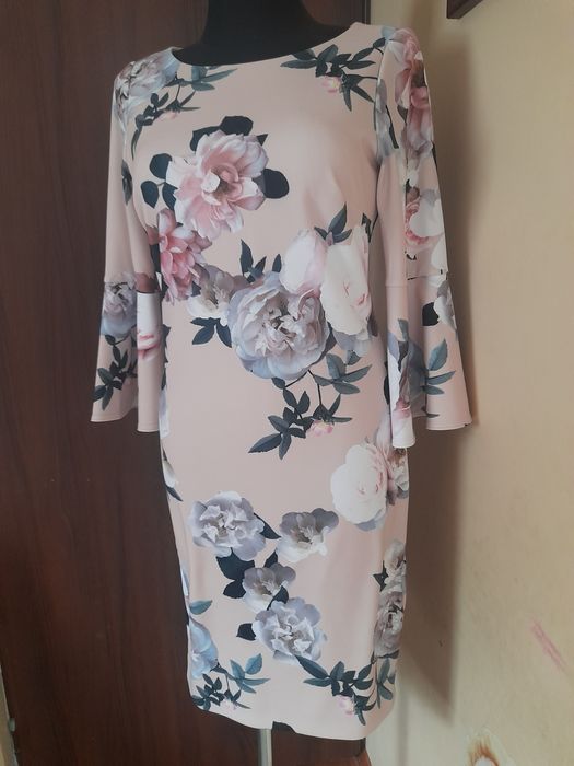 Sukienka Calvin Klein r. 38 (M)