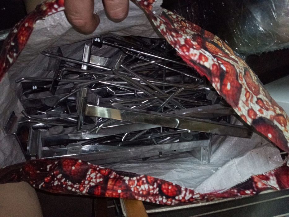 #Liquidação Recheio loja Prateleiras / Manequins / alarmes