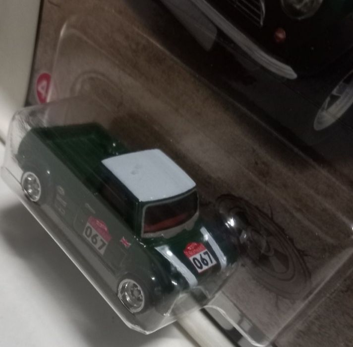 Mini pickup hot wheels rodas de borracha