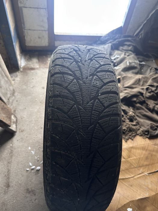 Продам зимову гуму