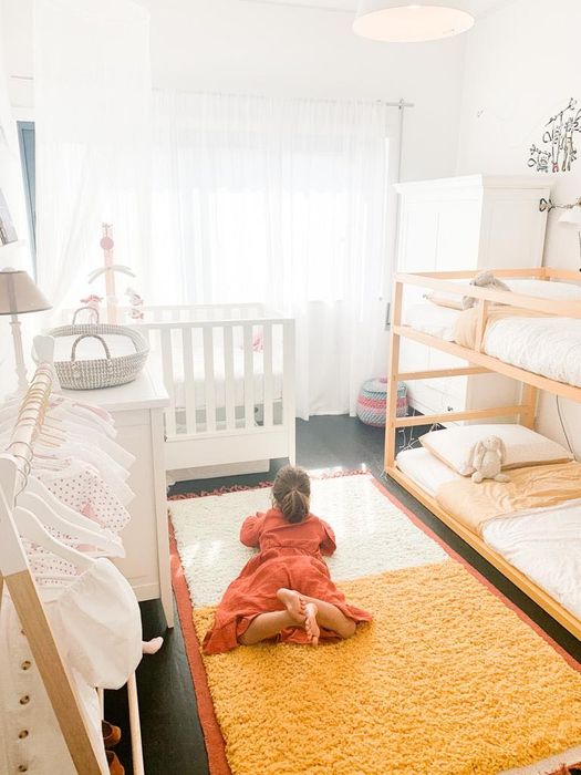 Cabide infantil de madeira ZARA HOME (com cabides metal coloridos)