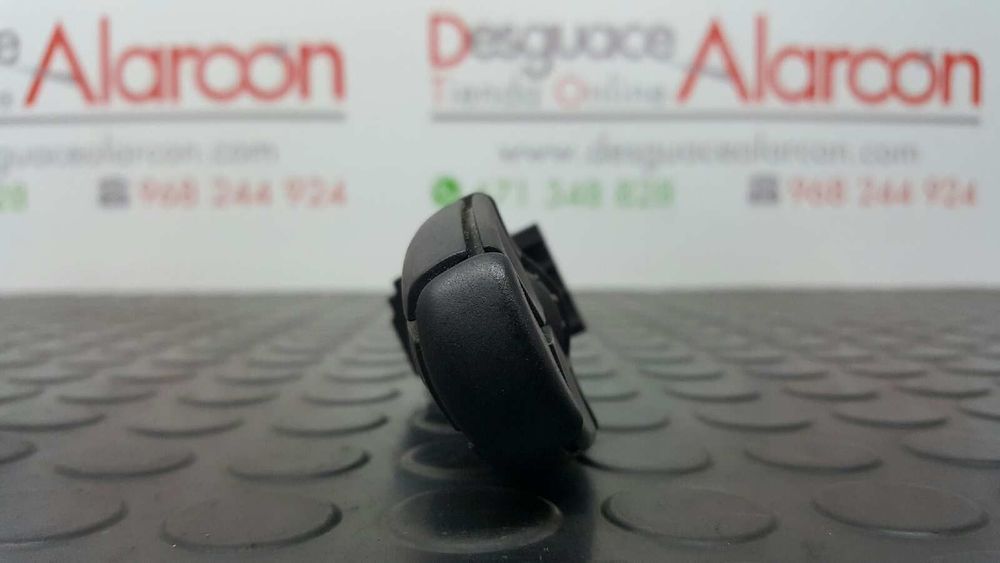 CONTROLE DO SISTEMA DE ÁUDIO / RÁDIO CD CITROEN BERLINGO STATION WAGON SX MULTIS...