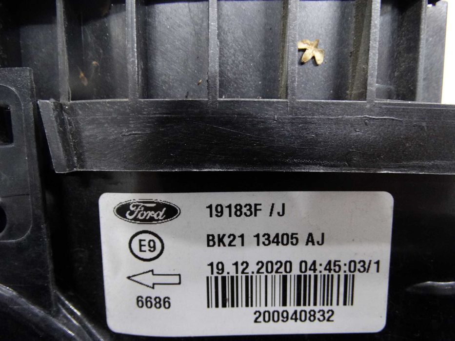 lampa lewa tył ford transit custom bk21-134.05-aj