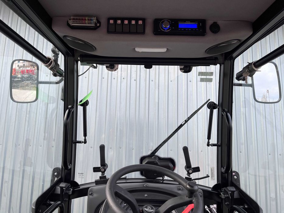 Traktorek silnik Mitsubishi 3 cylindry 25KM WOM kosi homologacja PL do rejestracji traktor opcja TUZ pług do śniegu kosiarka . Zestaw komunalny