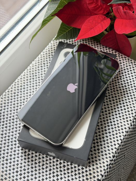 iPhone 13 Pro, bateria 100%, zadbany