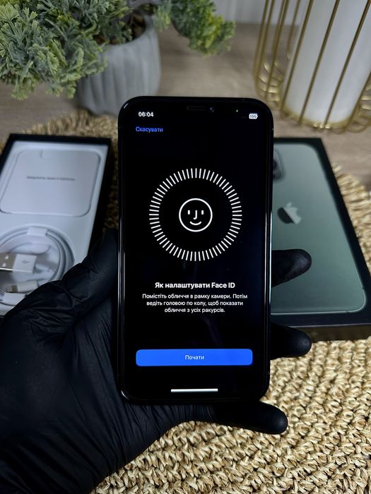 IPhone 13 Pro (Alpine Green) 128GB IPhone XR в корпусі IPhone 13 Pro