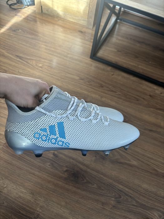 Korki pilkarskie miksy na naturalne boisko Adidas X