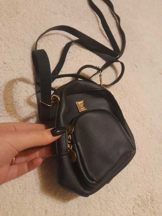 Mały czarny stylowy plecaczek Mom torba na ramię
