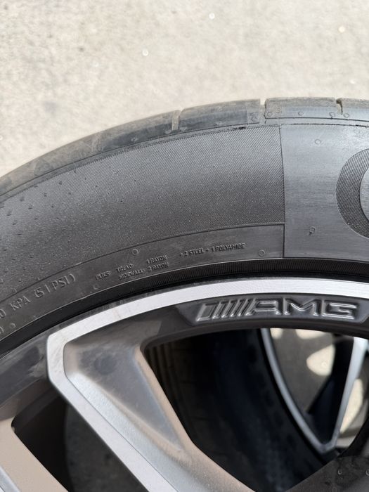 Продам оригінальні диски Mercedes-AMG R21 з літніми шинами Continental