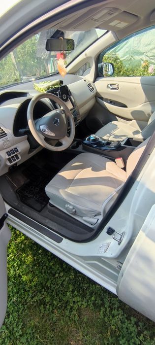 Nissan Leaf 1 rok 2012.