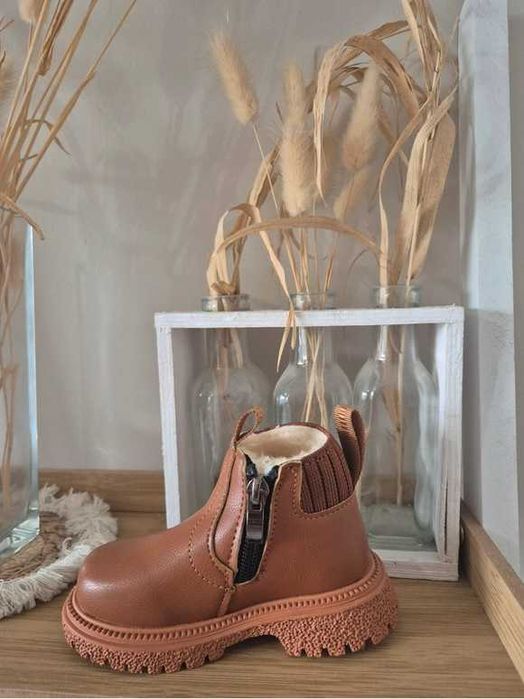 Brązowe botki ocieplane na zimę buty za kostkę rozm 21 (13.7cm)