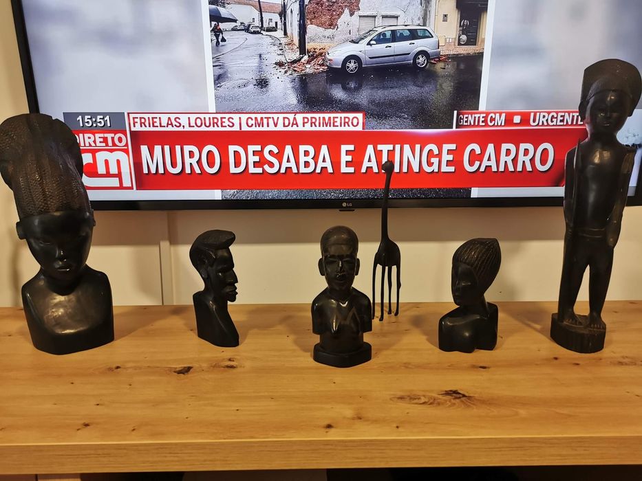 Esculturas africanas originais em pau-preto