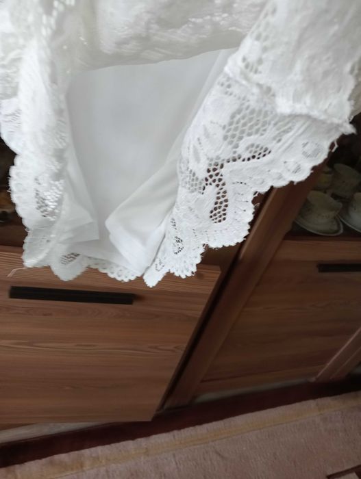 Sukienka koronkowa ecru 34