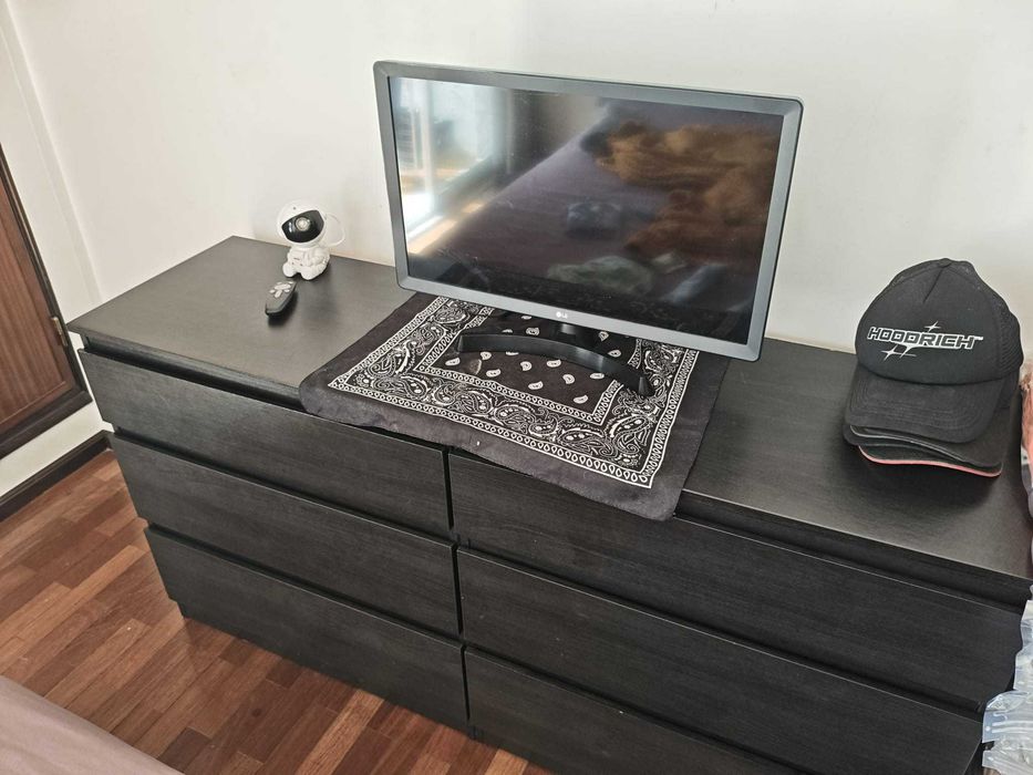 Móveis de Quarto / Cómodas Pretas – Bom Estado