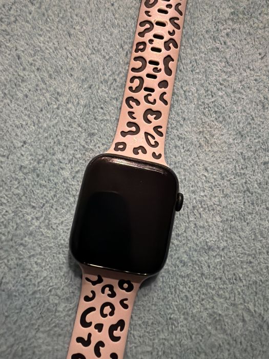 Обміняю годинник Apple watch se 2 44mm