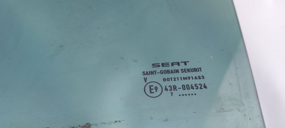 Vidro porta trás esquerdo SEAT Altea (5P1)