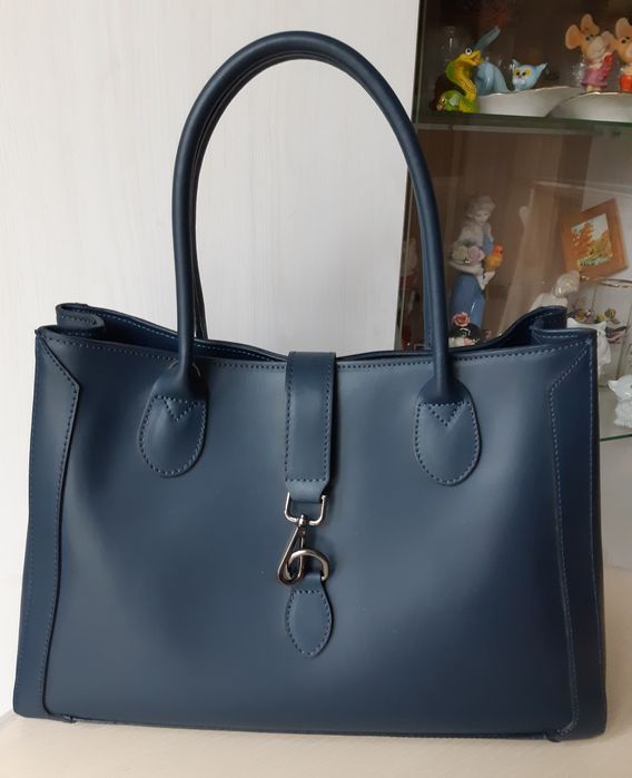 Шикарные сумки из натуральной кожи.