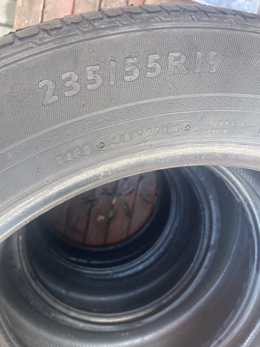 Продам резину с Лексус  размер : 235/55R19 цена 1 го  150грн