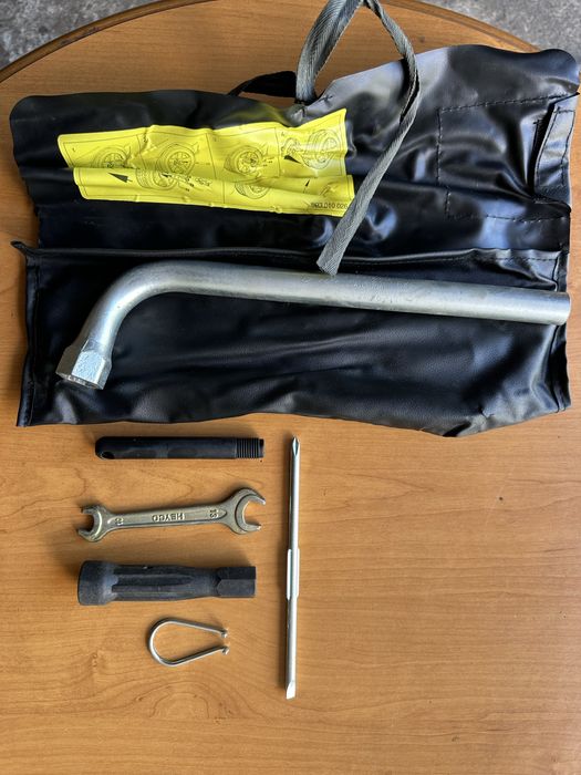 Zestaw oryginalnych kluczy Audi a4 a6