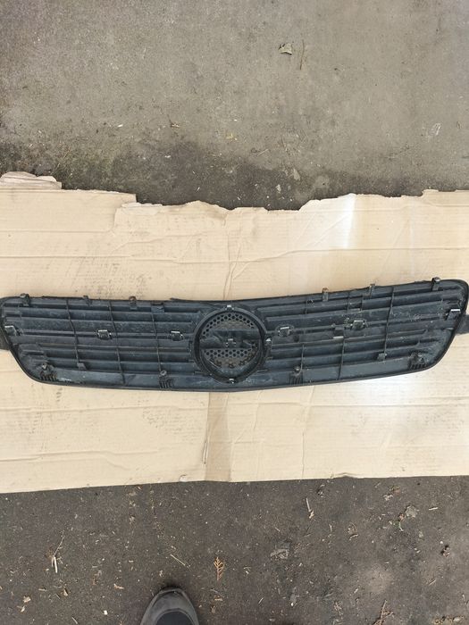 Grill Atrapa Opel Meriva A