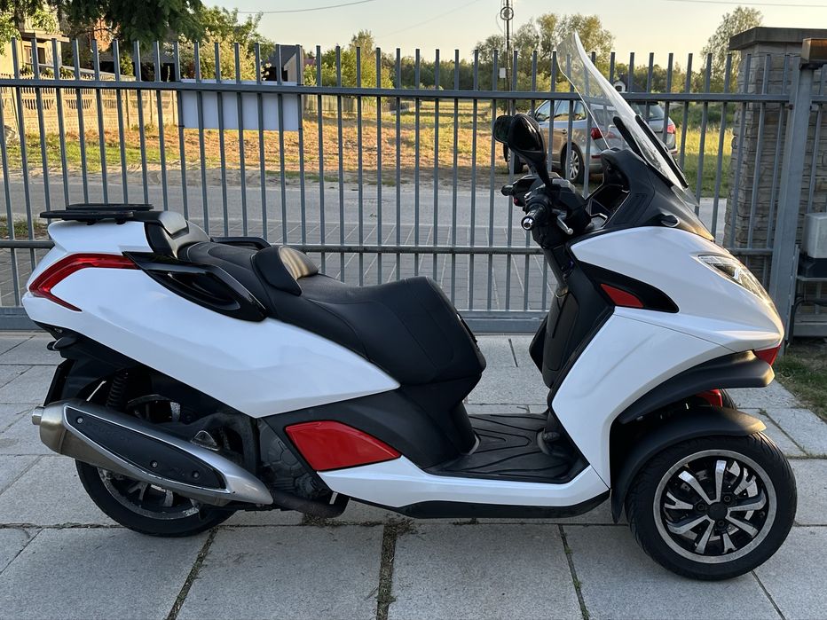 Peugeot Metropolis 400