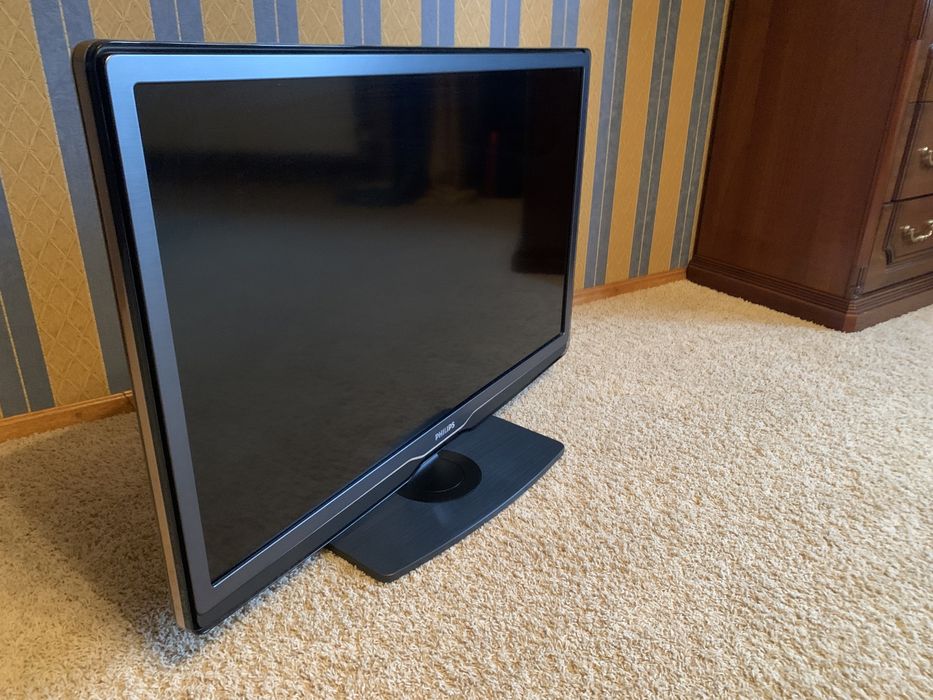 Телевизор PHILIPS