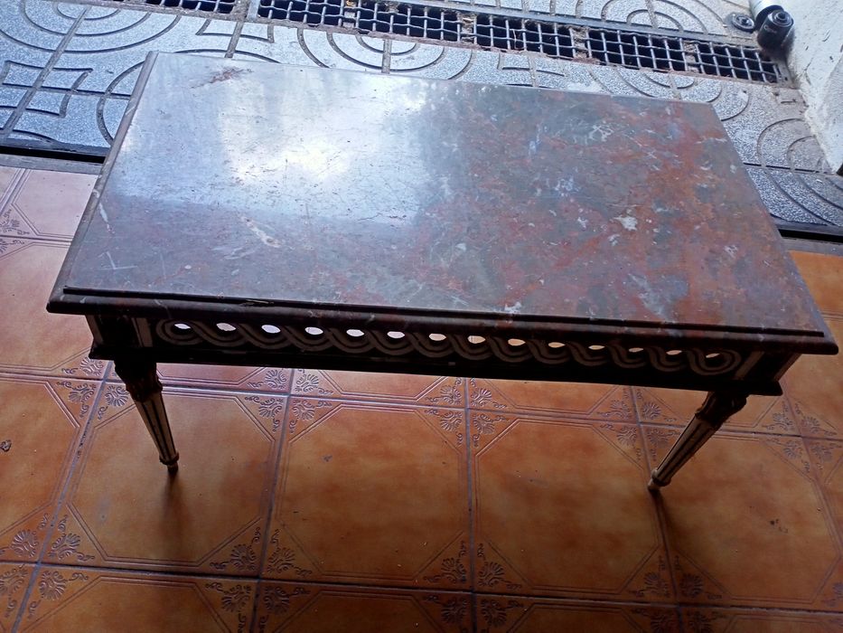 Mesa de centro sala antiga