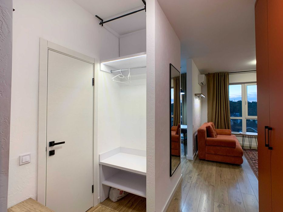 Кришталеві Джерела, Метрологічна, 62, охорона території, парк Феофанія