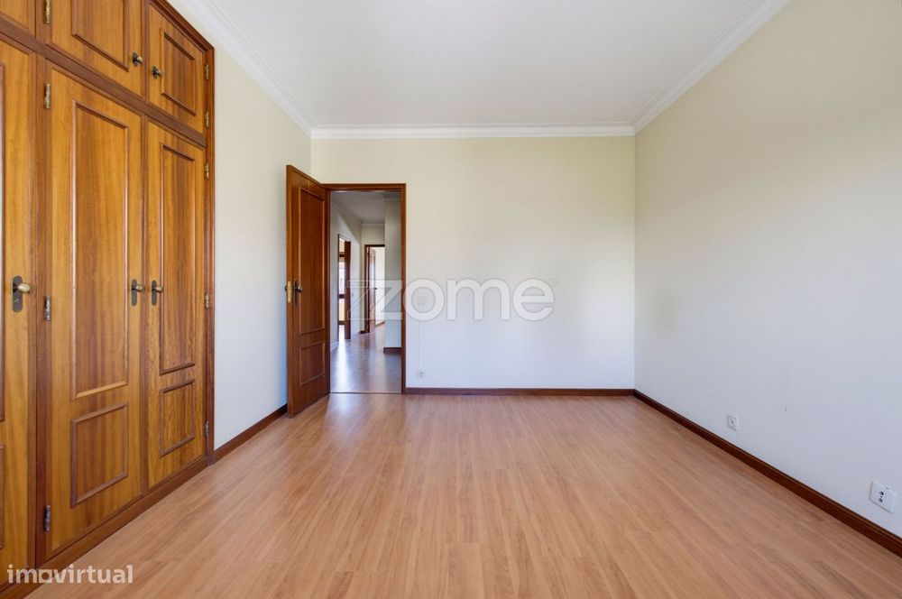 Moradia T4 / T5 com Garagem | Quinta das Rosas, Vilar do Paraíso