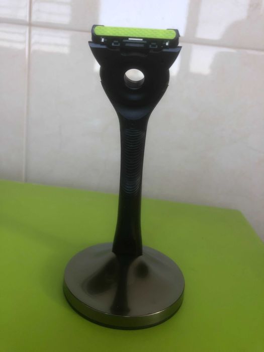 Máquina Gillette Labs +suporte+Lamina+Caixa