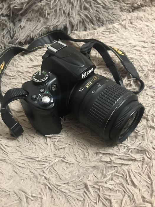 Фотоапарат Nikon D5000