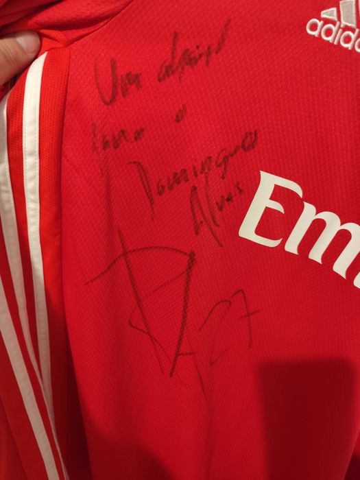 Camisola do SL Benfica assinada pelo Rafa