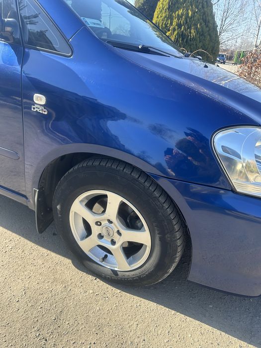 Продам тойота авесис версо