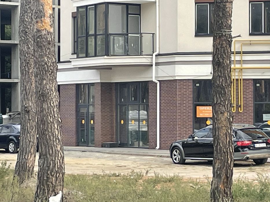 ОРЕНДА або ПРОДАЖ комерційного приміщення