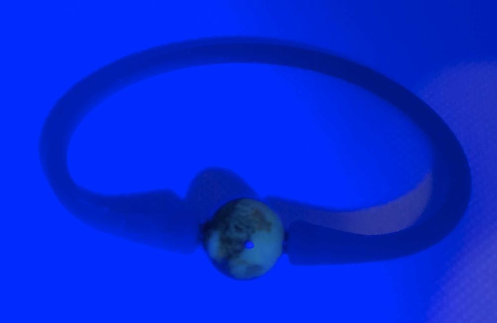 Bransoletka bursztyn bałtycki kulka mleczno-brudaskowa silikon #219