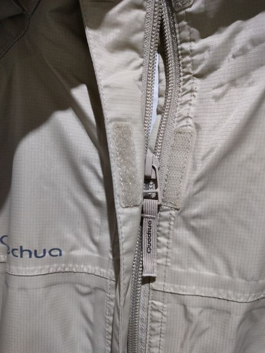 Kurtka przeciwdeszczowa Quechua rozmiar S