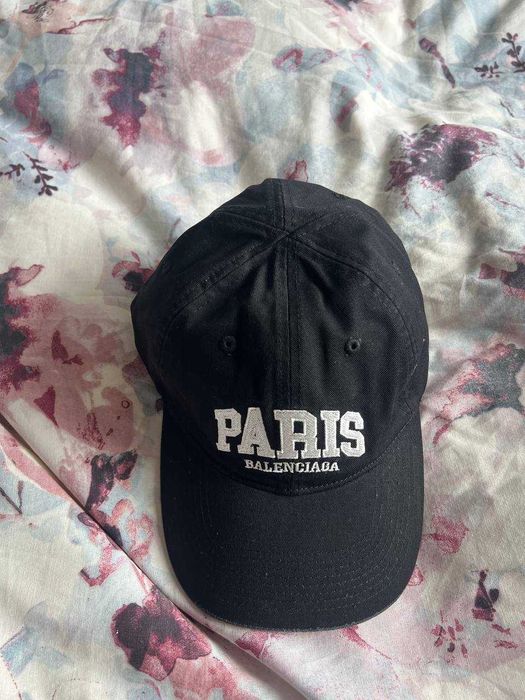 Balenciaga cap czapka z dazkiem Paris nowa