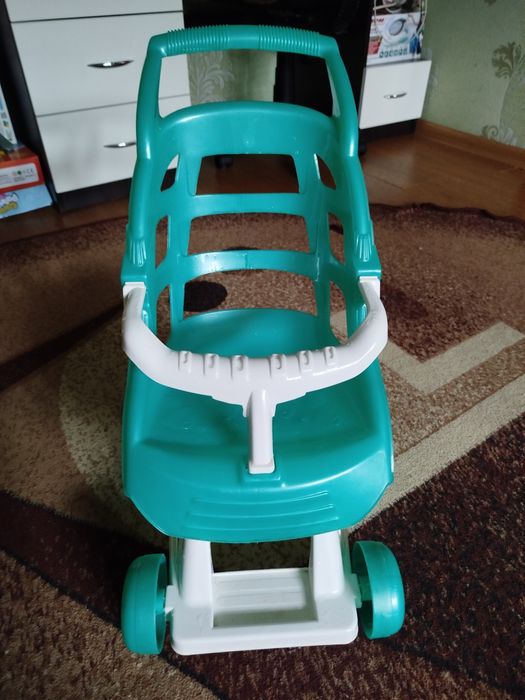 Візочок, коляска для ляльок