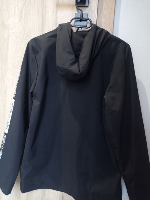 Kurtka wiatrówka Reserved r.164