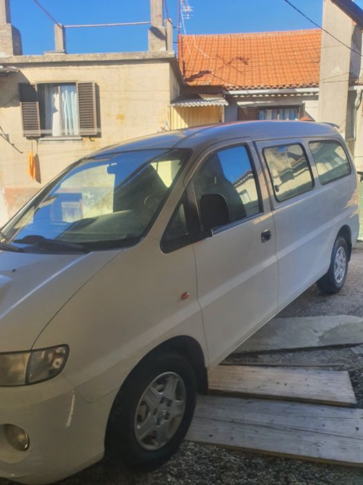 HYUNDAI H1 6lugares — photo 2