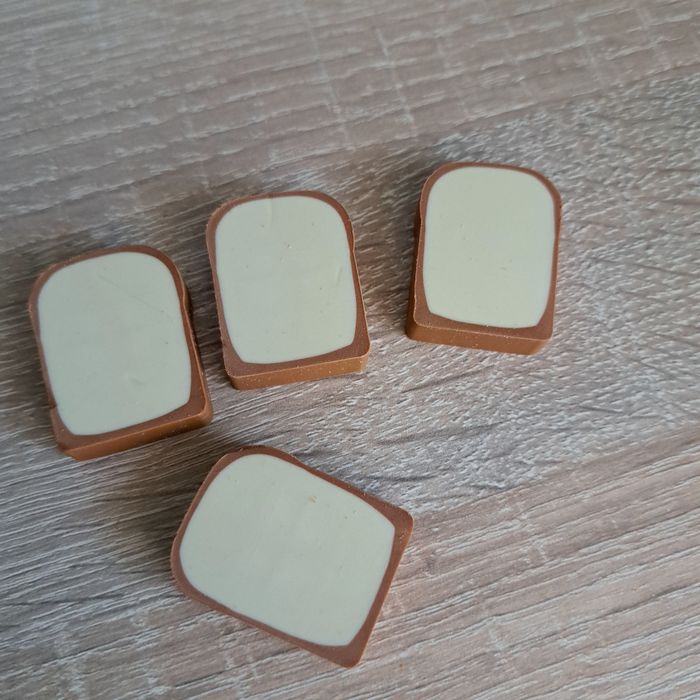 1 opakowanie 4 szt. kreatywnych, uroczych gumek w kształcie tostów