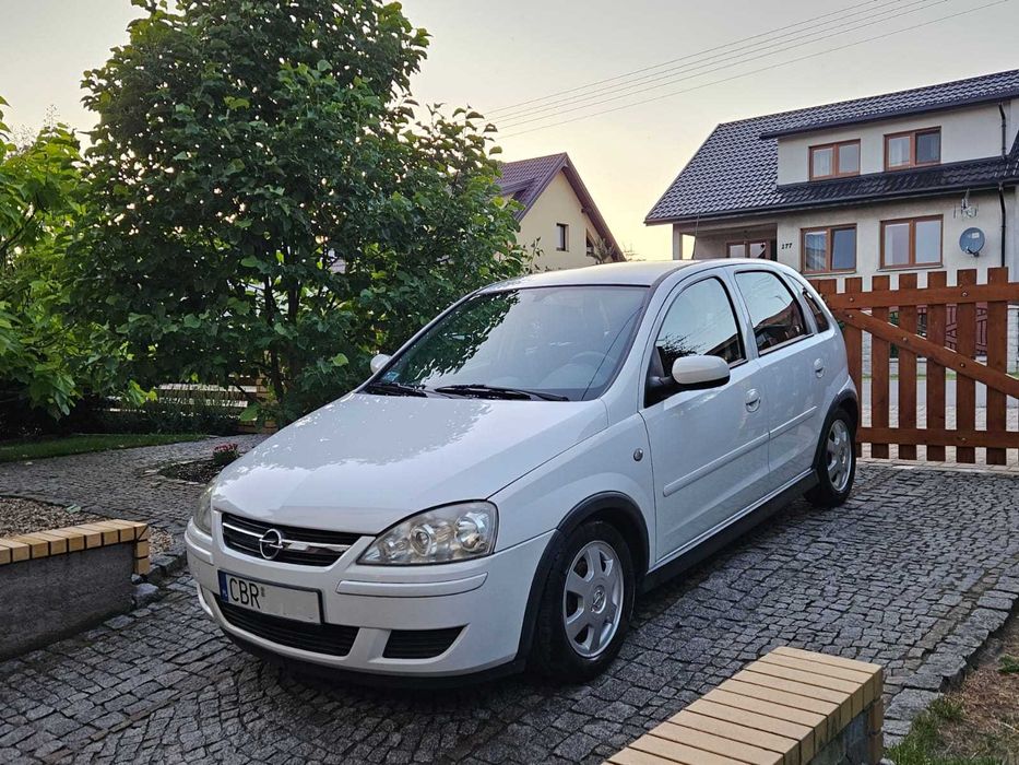 Opel Corsa C 1.0 2005r 5 drzwi