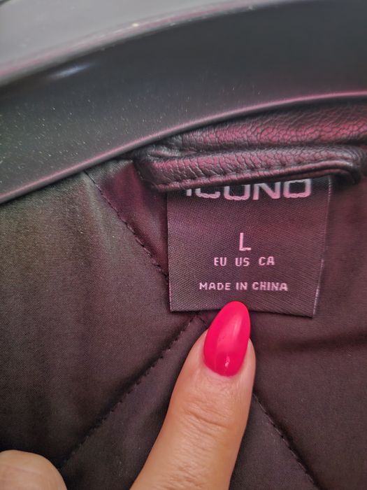 Kurtka czarna skóropodobna