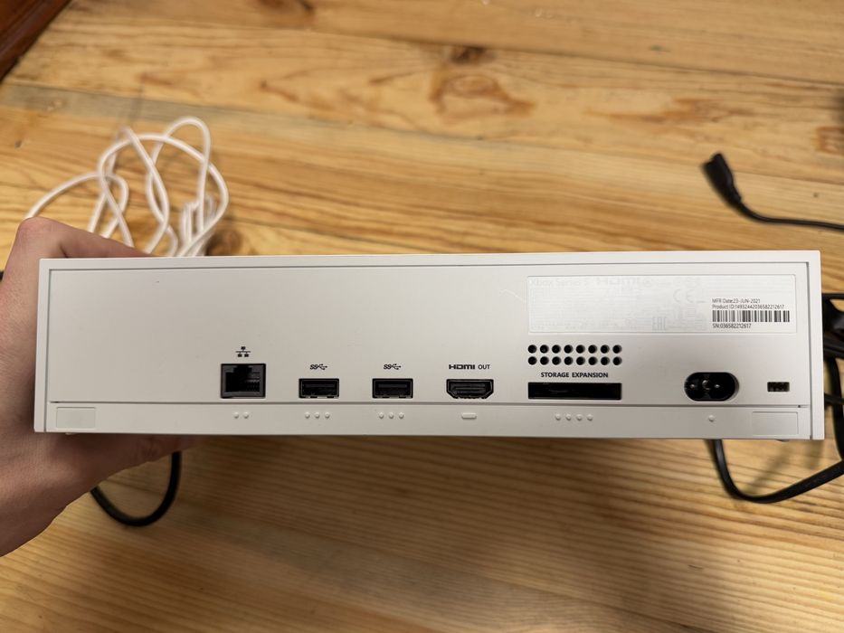 Xbox Series S як нова + два джойстика 2х pad