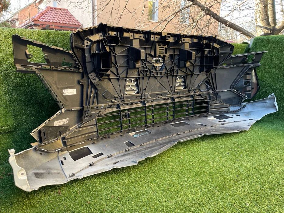 Audi Q4 E-tron 89A бампер передній S-line +спойлер +решітка