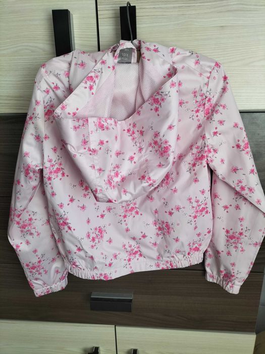 Kurtka wiosenna dla dziewczynki rozm. 128