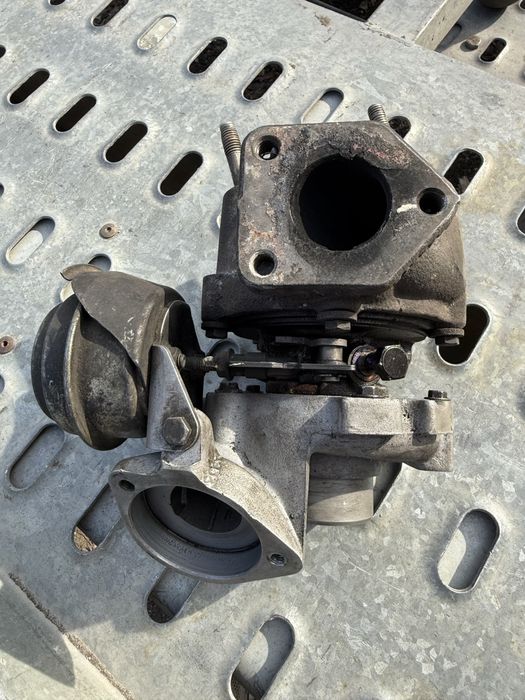 Турбина BMW E46 M47N 320 Рестайл Вакуумна БМВ Е46 м47н Турбіна